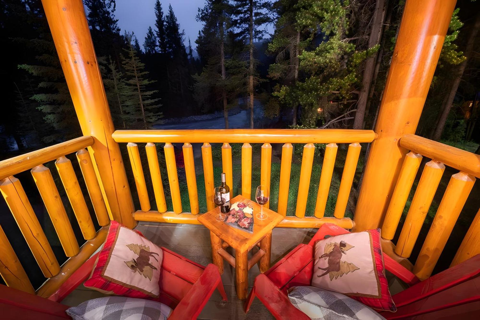 Baker Creek By Basecamp Hotell Lake Louise Eksteriør bilde